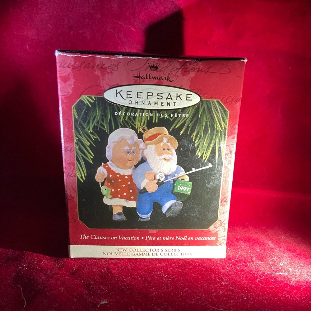 HALLMARK KEEPSAKE ORNAMENT 1997